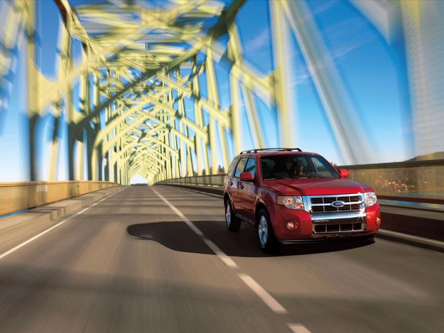  Ford Escape 2009 года  (фото 34 из 45)